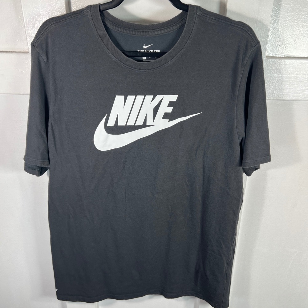 Nike Dri-FIT Graphic Logo T-Shirt Mens XL Charcoal Gray Athletic Cut Tee